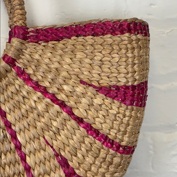 Sea & Grass Half Circle Tote - Picture 2 of 5